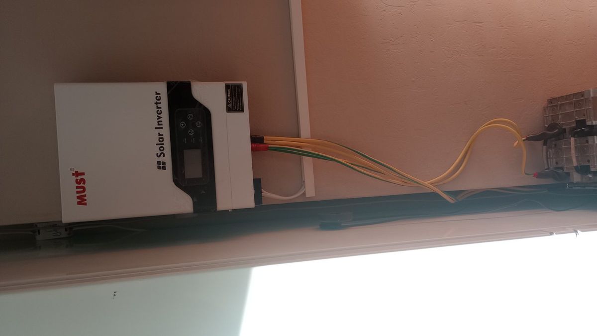 Гібридний інвертор Must PV18-3224VPM, 24 В, 3200 Вт (безперебійник, UPS, ДБЖ) — фото 6