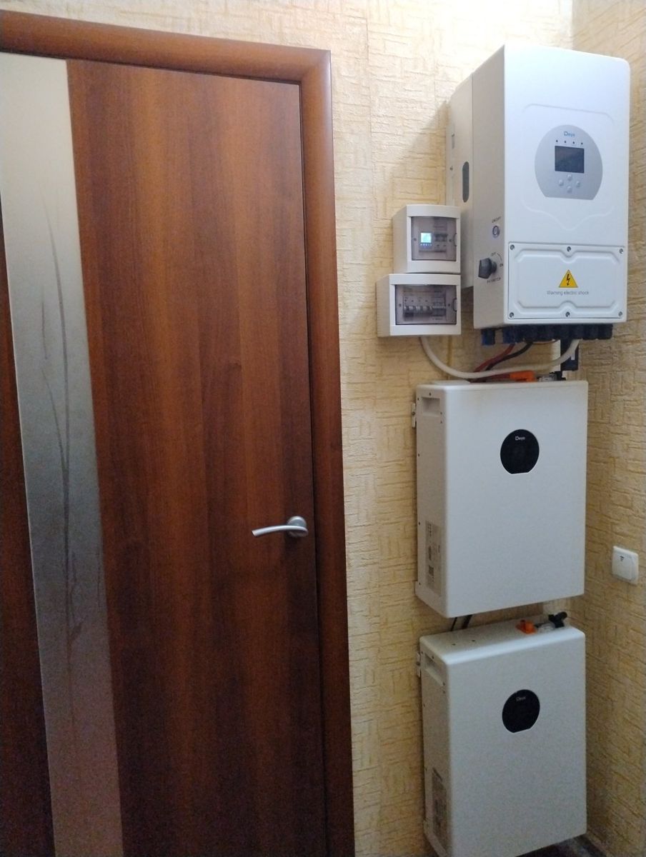 Акумулятор Deye SE-F5 Pro-C LiFePO4 51.2V/100AH, 5120 W*h (з дисплеєм) (літій-залізо-фосфатний акумулятор для ДБЖ (UPS) — фото 4