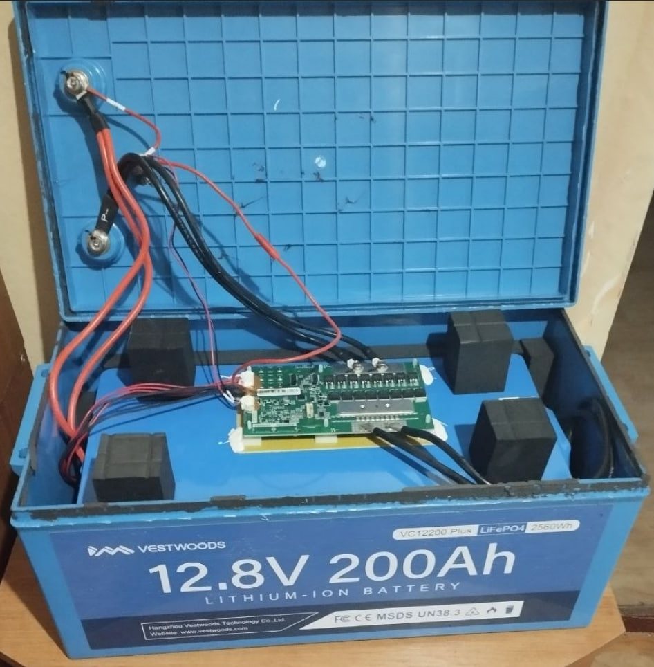 Акумулятор VESTWOODS LiFePO4 12V/200AH, 2560W*h, 100A, Smart BMS, Bluetooth APP (літій-залізо-фосфатний акумулятор для ДБЖ (UPS)) — фото 8