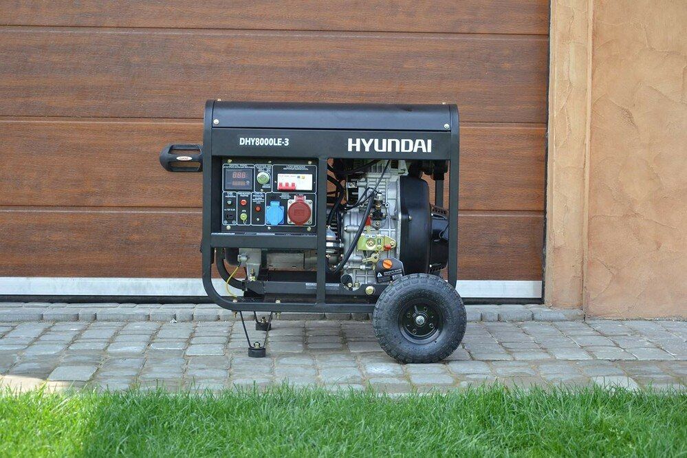 Дизельний генератор Hyundai DHY 8000LE-3 — фото 2